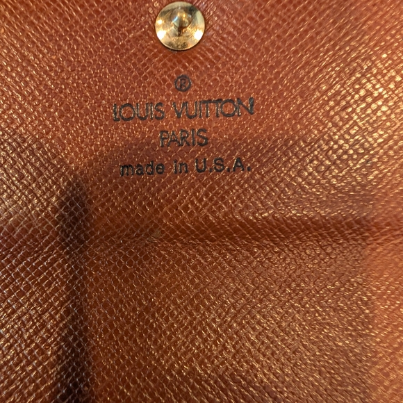 Authentic Vintage Louis Vuitton Monogram Wallet with Rare Original Card Insert - Picture 5 of 16